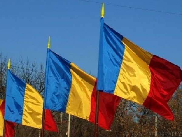 Felicitari de 1 Decembrie - Romania poate avea un viitor mai bun - mesajedelamultiani.info